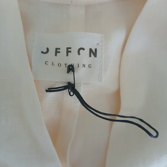 NWOT OFFON V-neck Linen JUMPSUIT - Picture 6 of 13